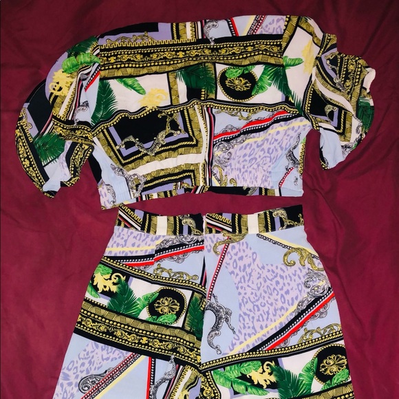 Two piece set - Picture 3 of 3